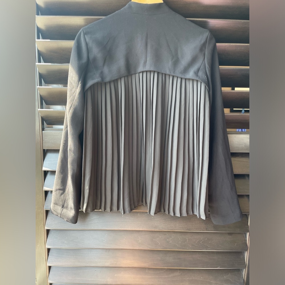 Harlowe Graham Open Jacket Back Sheer Pleated Black Size Medium
